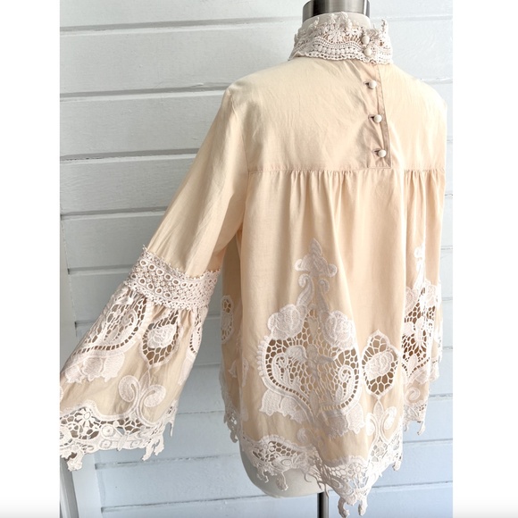 ANNA SUI Cupid and Fairy Beige Cotton Crocheted Lace Blouse - L - Picture 9 of 15